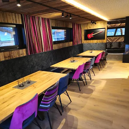 Ferienhaus In Zillertal Near Slopes & Whirlpool, Cleaning Included *